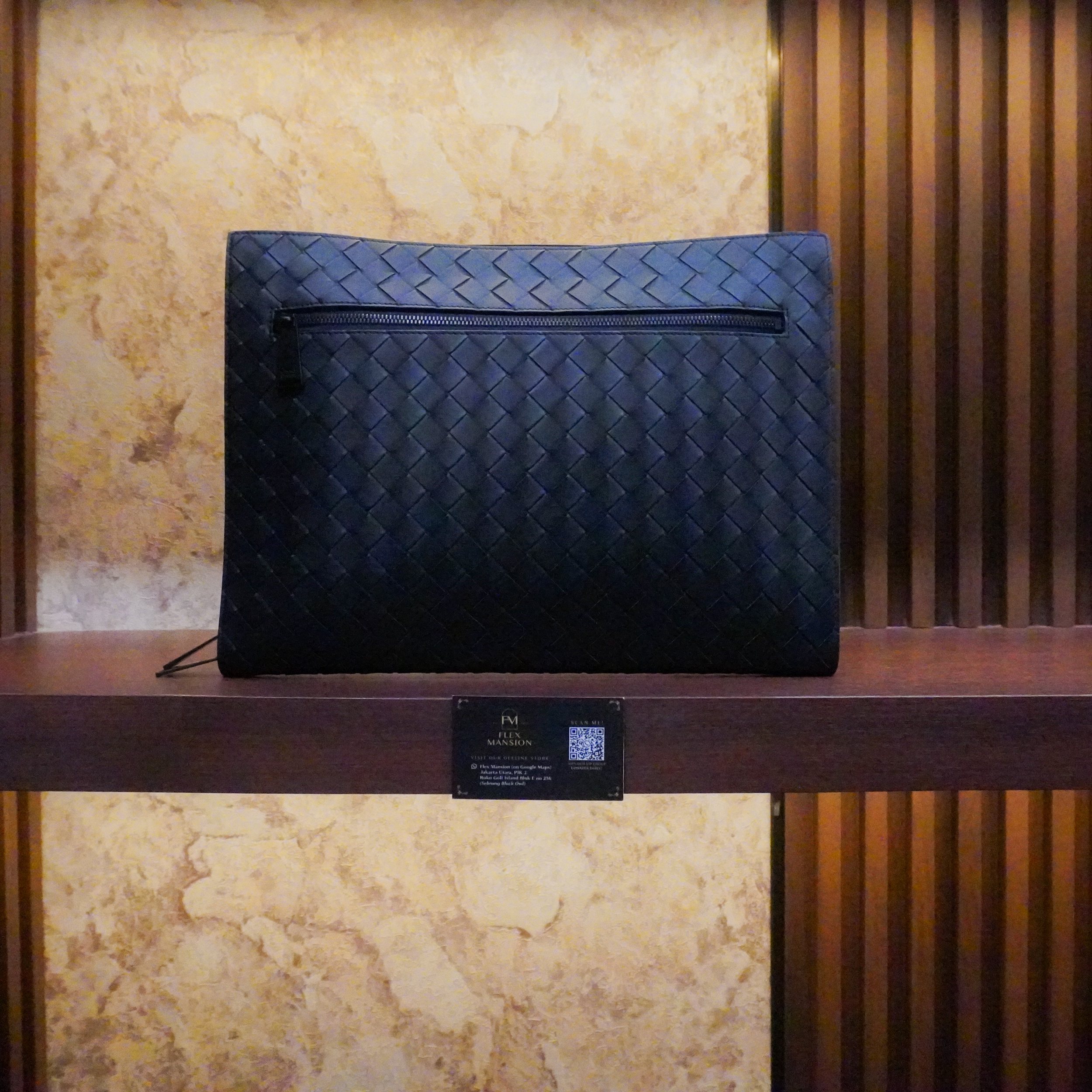 Bottega clutch document case navy (new 35jt