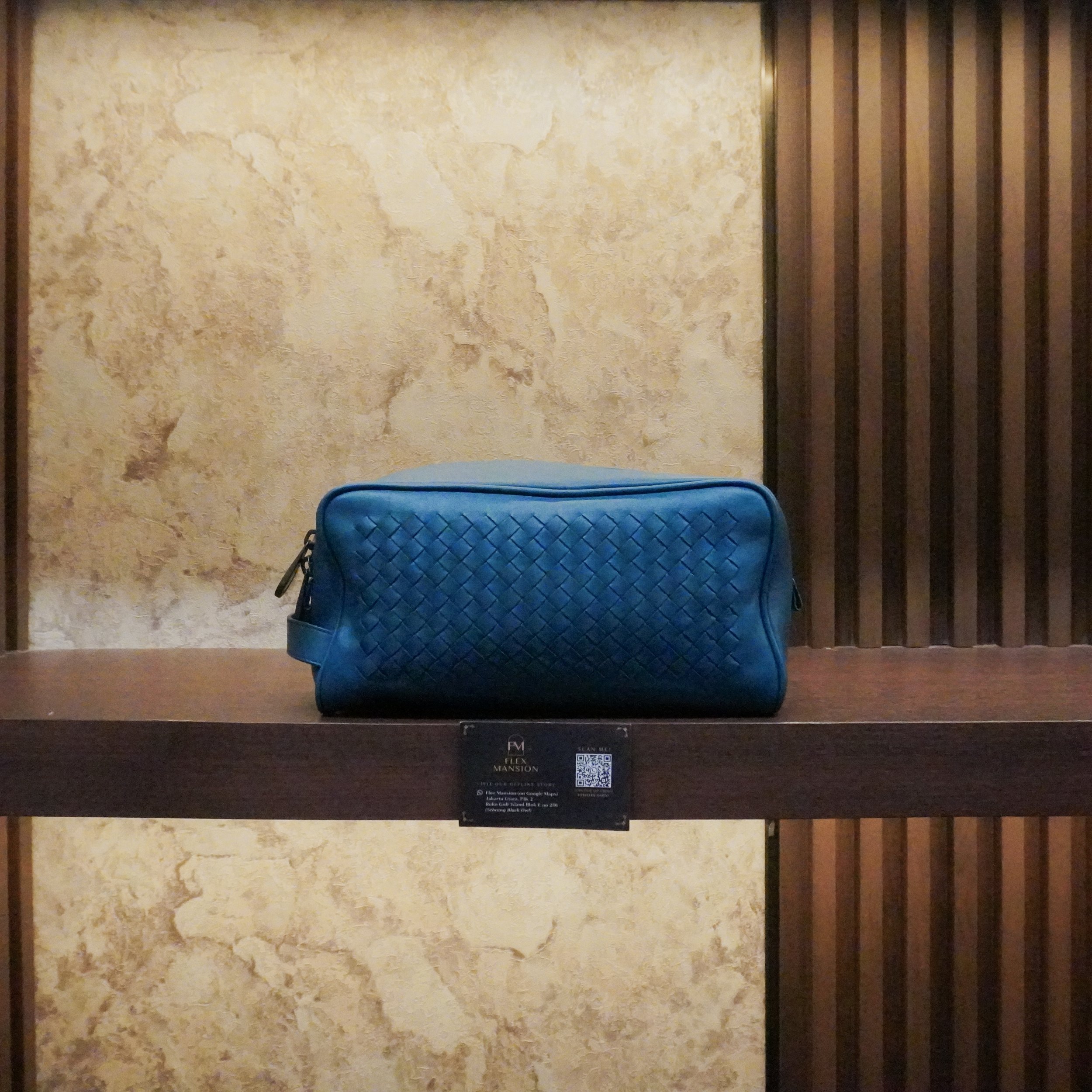 Bottega intrecciato travel pouch blue