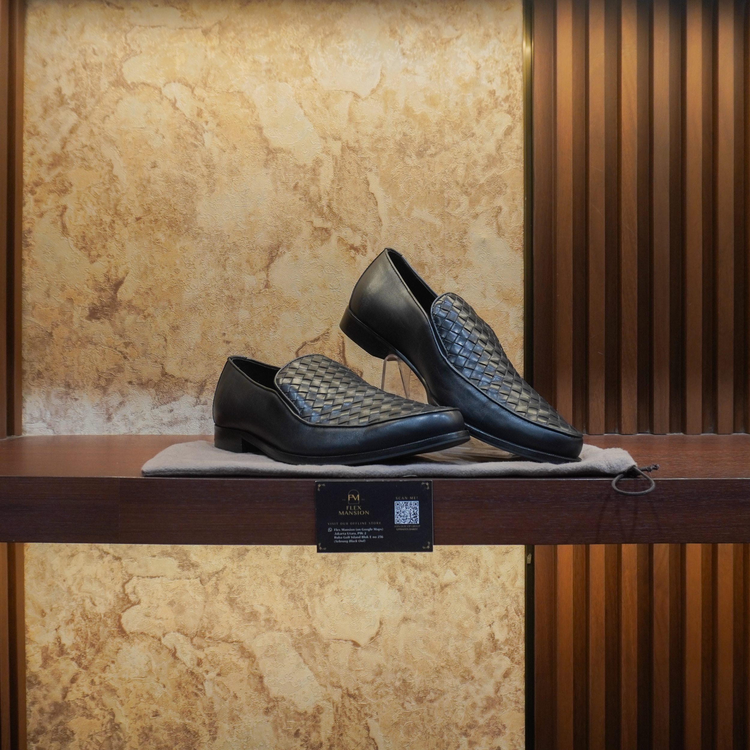 Bottega intrecciato loafer black
