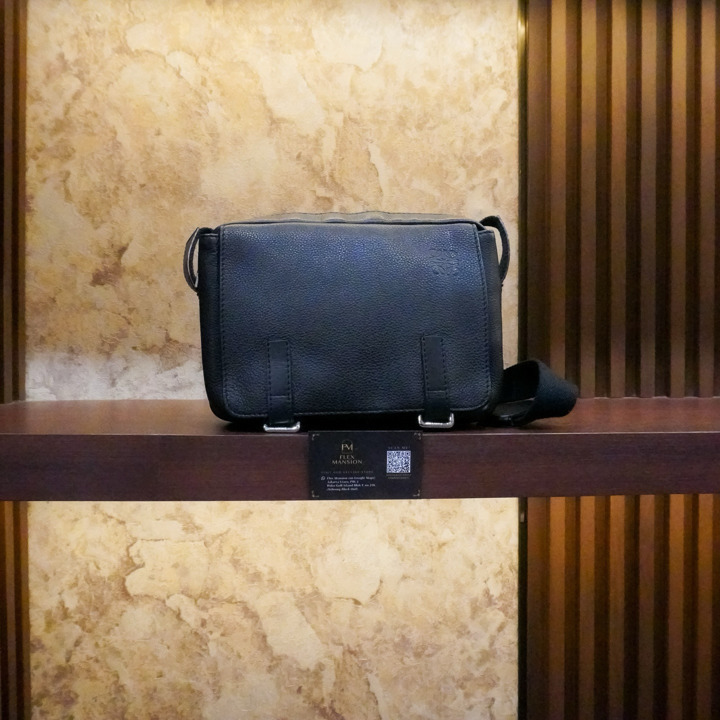 Loewe xs military messenger bag black (new 38jt
