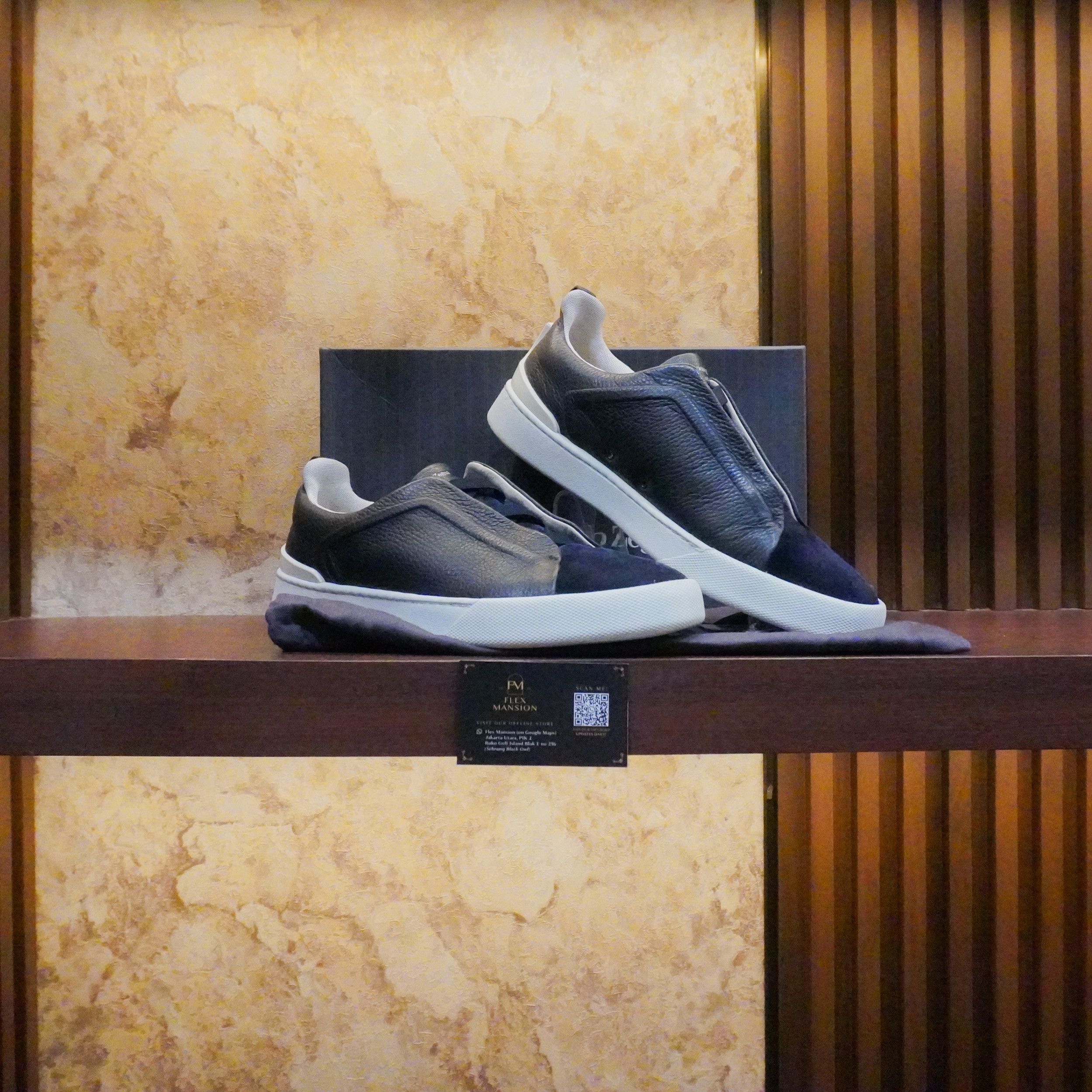 Zegna Triple stitch deerskin suede navy (new 25jt