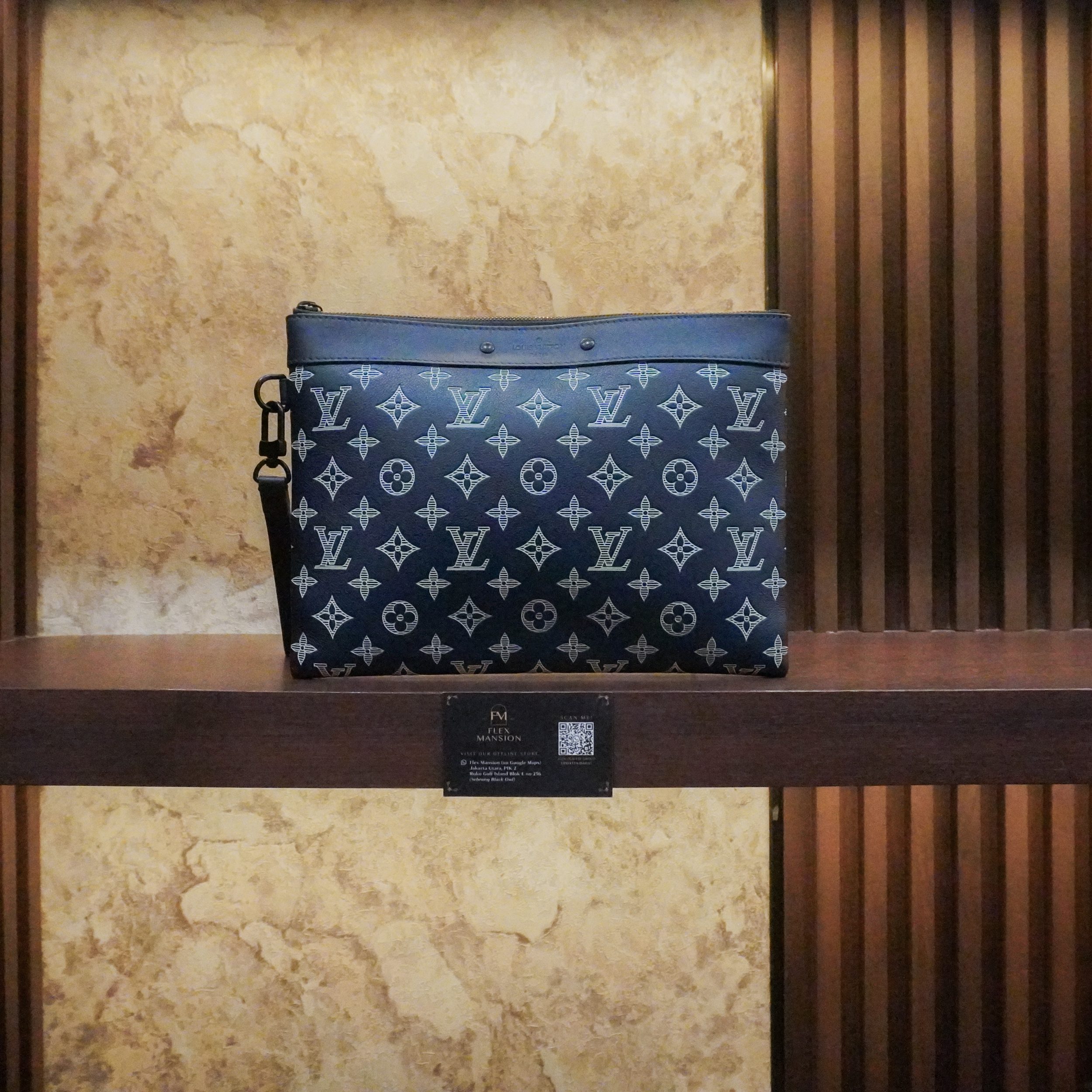 LV pochette to go monogram shadow navy (new 23jt