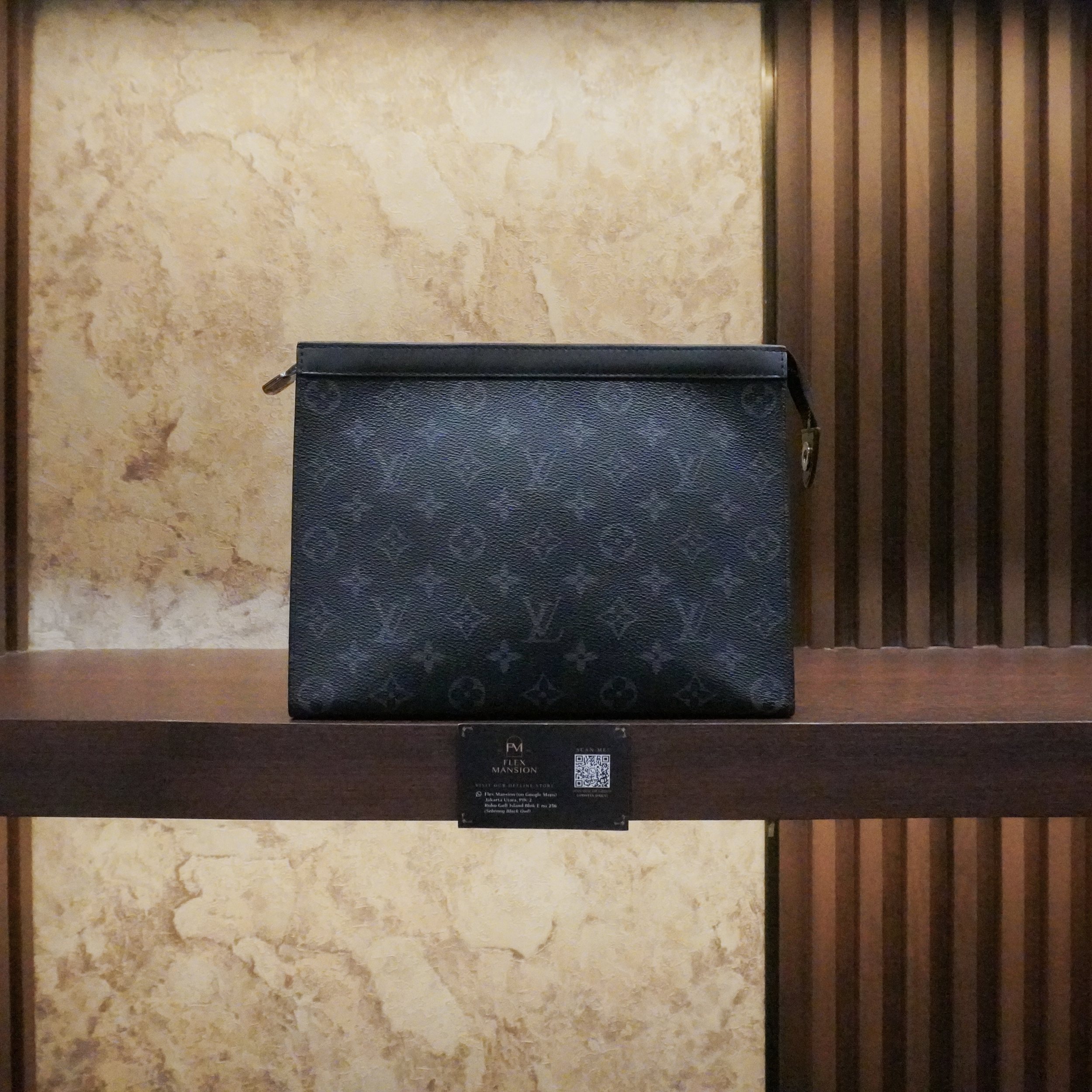LV pochette voyage monogram eclipse