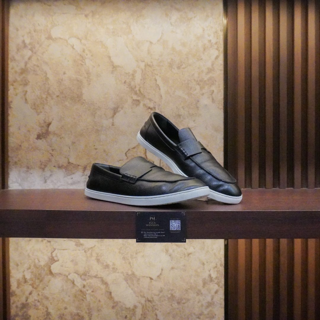 Hermes job calfskin loafer
