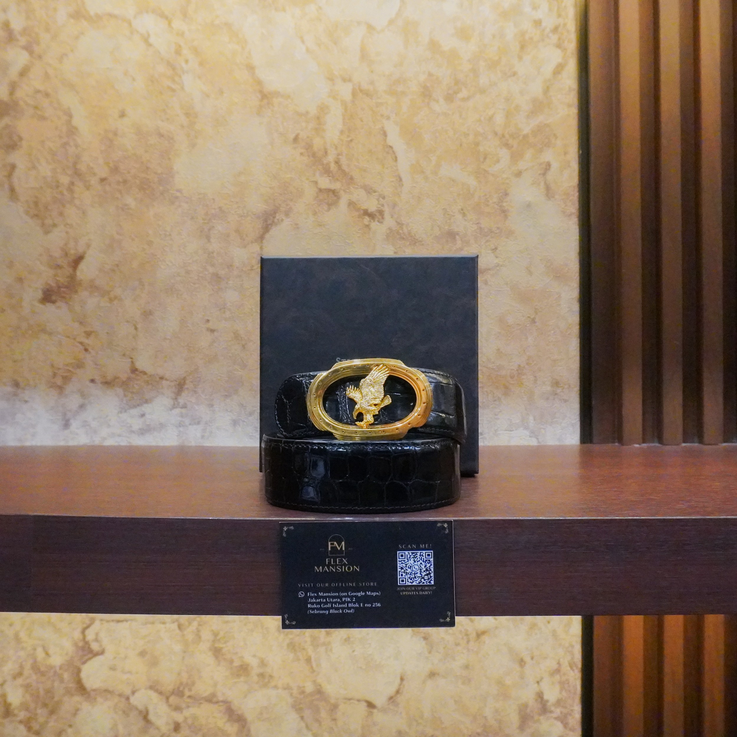 SR Polished Crocodile Leather Belt with Oval Eagle Buckle (new 80jt
