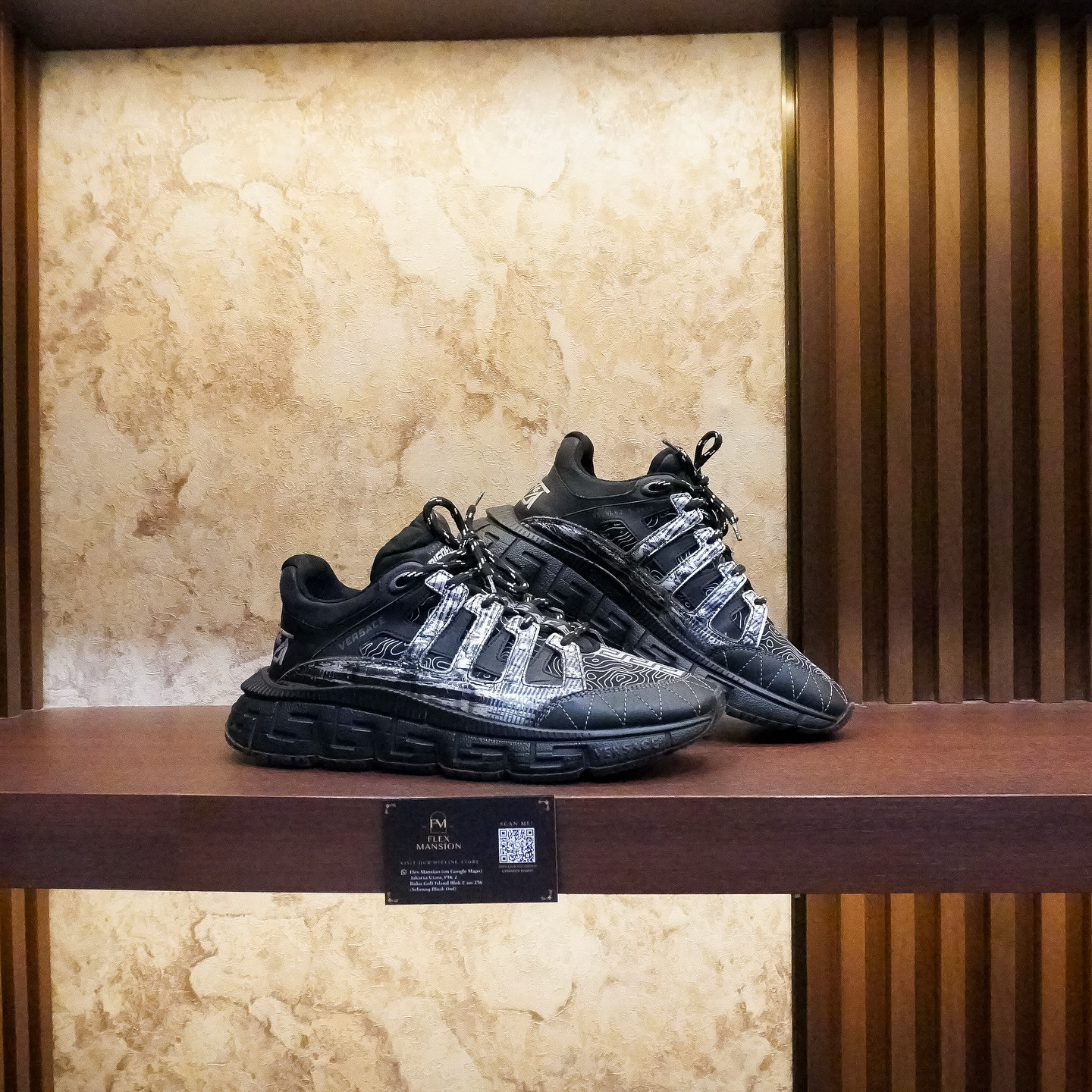 Versace trigreca sneaker (new 15jt